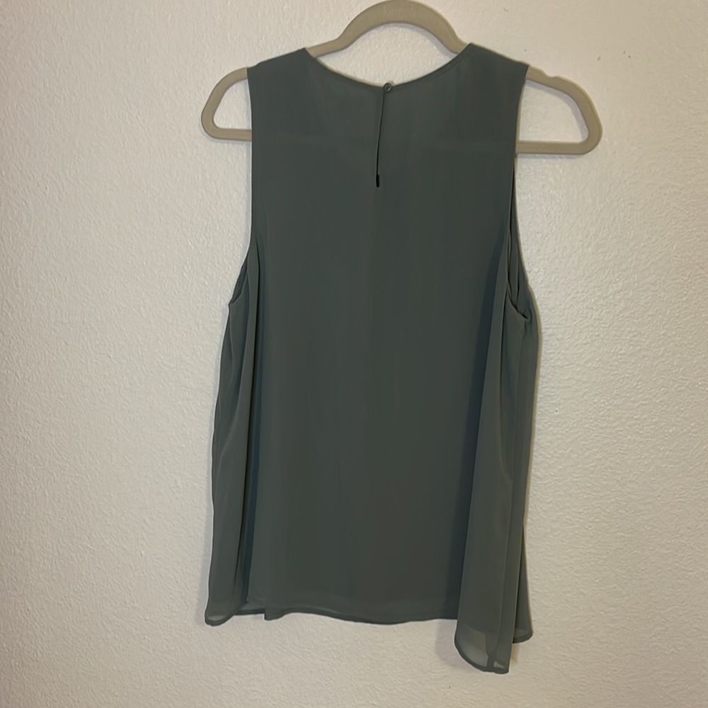Pleione sleeveless blouse - Picture 4 of 4
